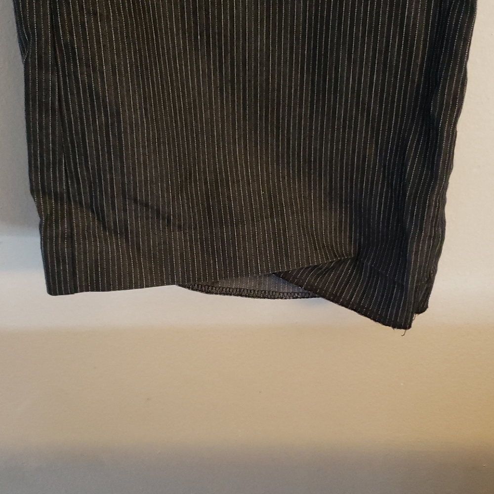 Clothes - Picture 2 of 3